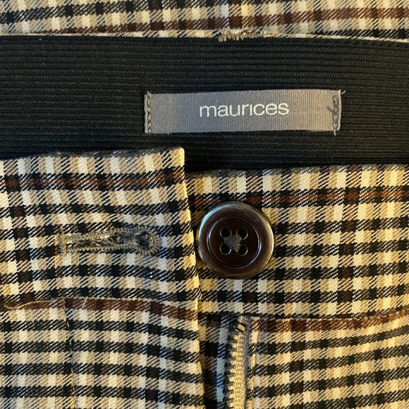 NWOT Women’s Cropped Pants - Picture 3 of 6